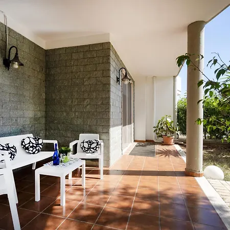 빌라 Elisa's - With Garden 바리