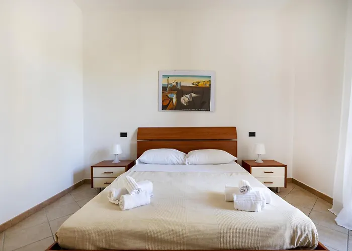 Elisa's - With Garden Villa *