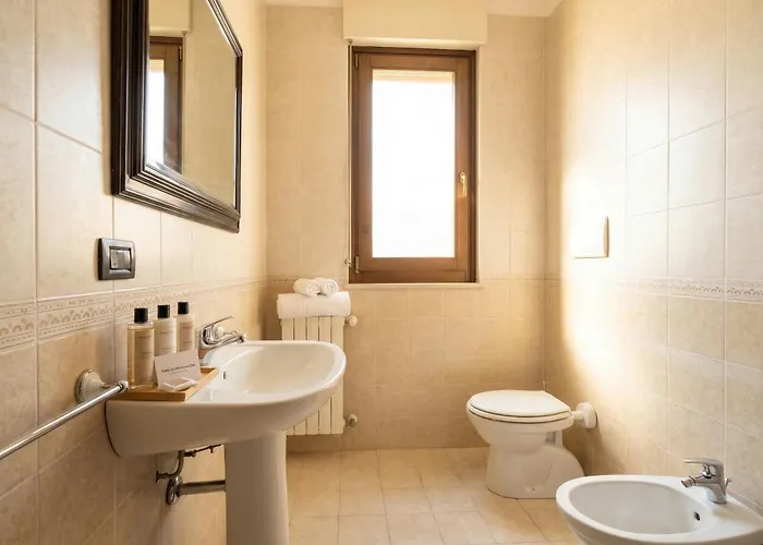 Elisa's - With Garden